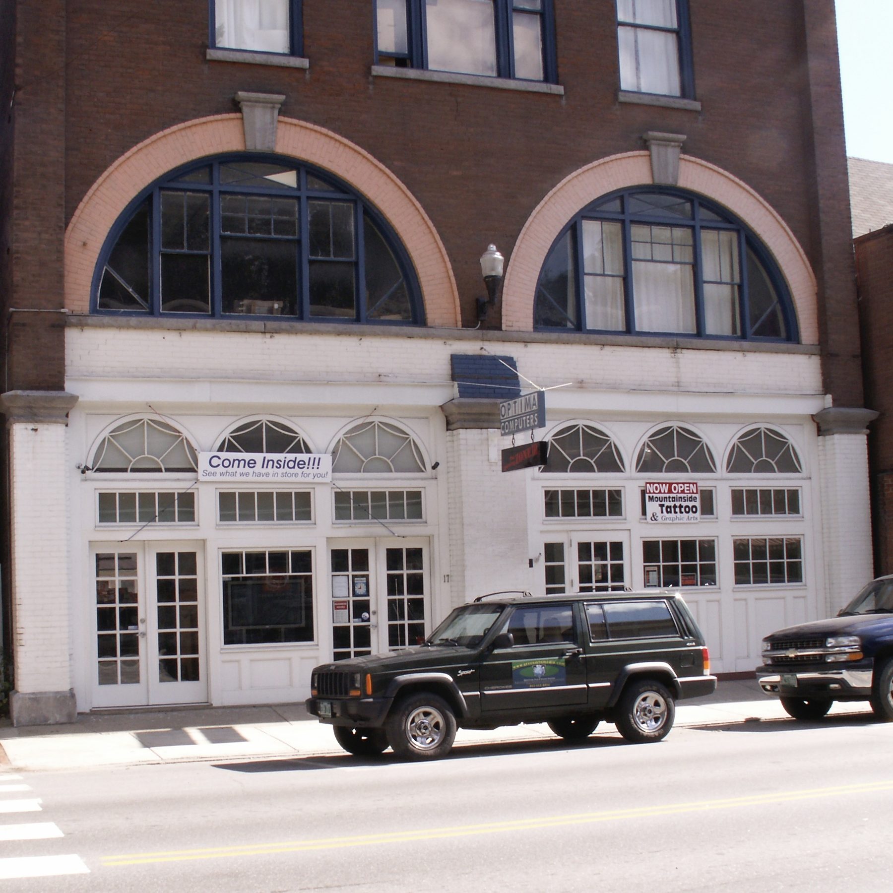 Original Mountainside Tattoo storefront in Bellows Falls Vermont